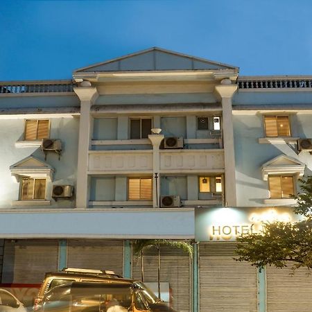 Treebo Trip Meadow Inn Mumbai Eksteriør bilde